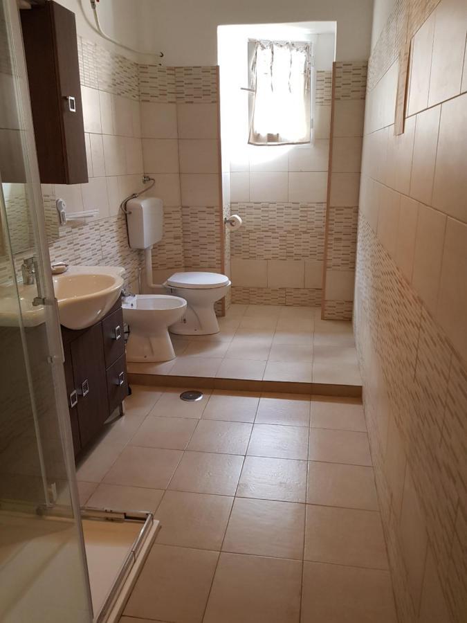 Bed and Breakfast Leo&Italy'S House Taranto Exterior foto