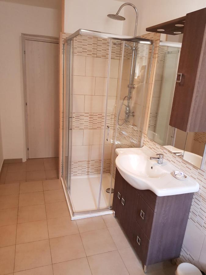 Bed and Breakfast Leo&Italy'S House Taranto Exterior foto