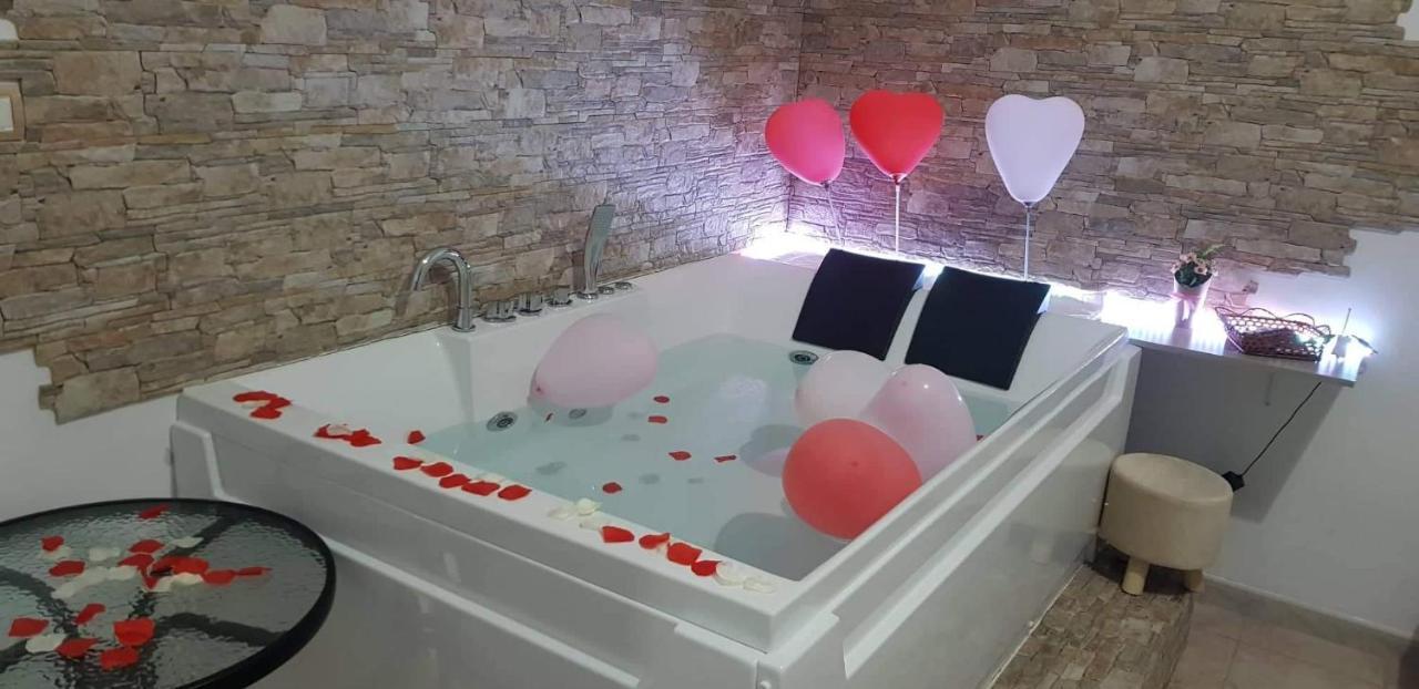 Bed and Breakfast Leo&Italy'S House Taranto Exterior foto
