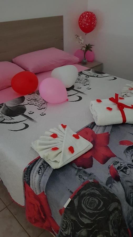 Bed and Breakfast Leo&Italy'S House Taranto Exterior foto